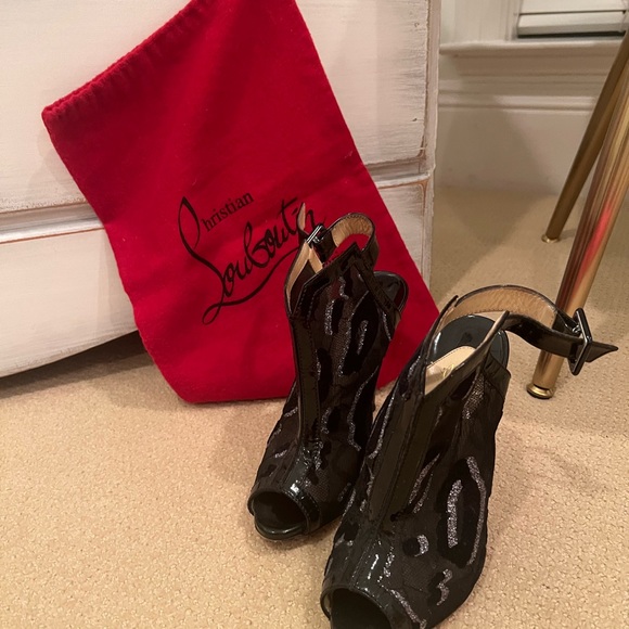 Christian Louboutin ankle strap booties (black & silver). - Picture 8 of 8